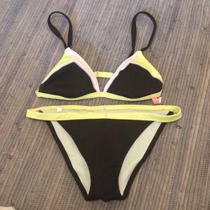 VS bikini